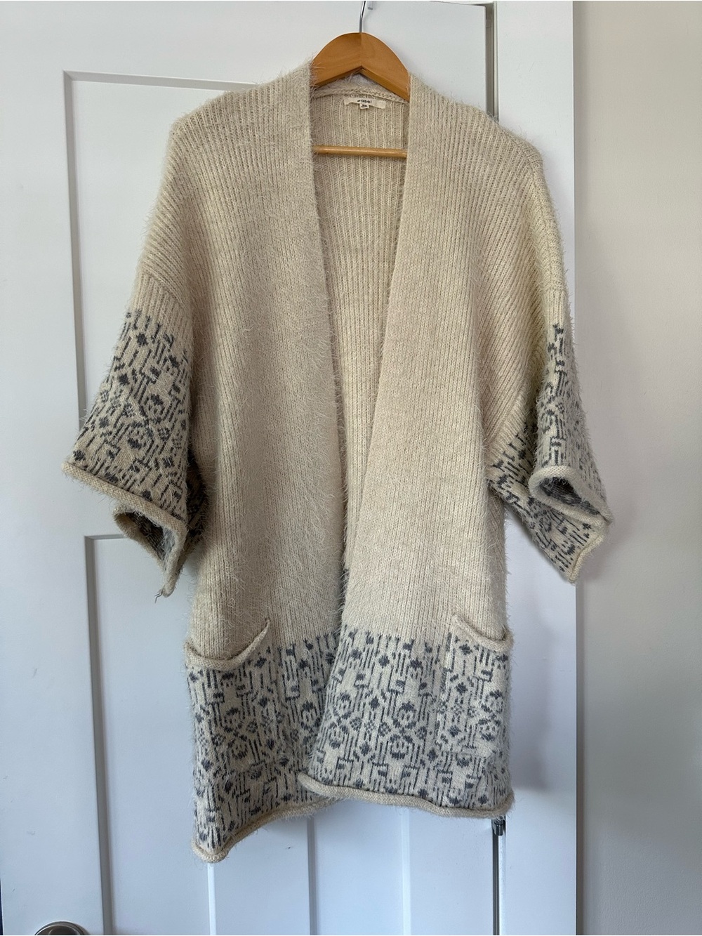 easel Cream Open-Front Knit Cardigan with Gray Patterned Trim